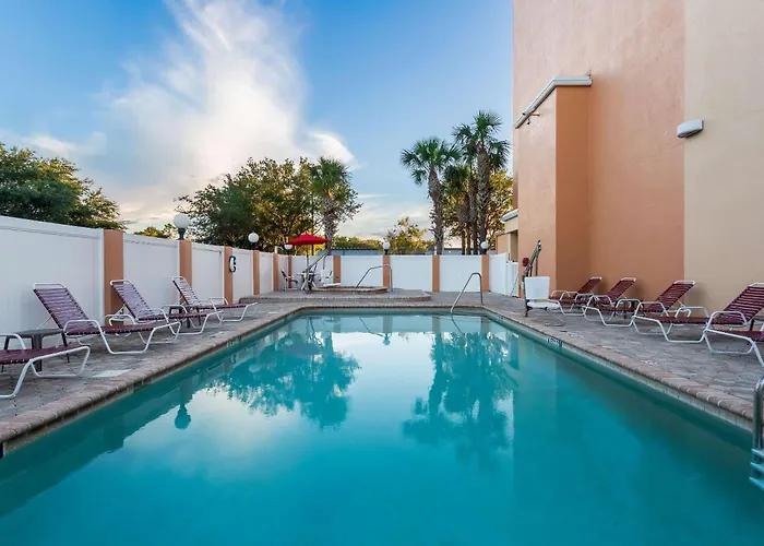 Comfort Suites Tampa Airport North