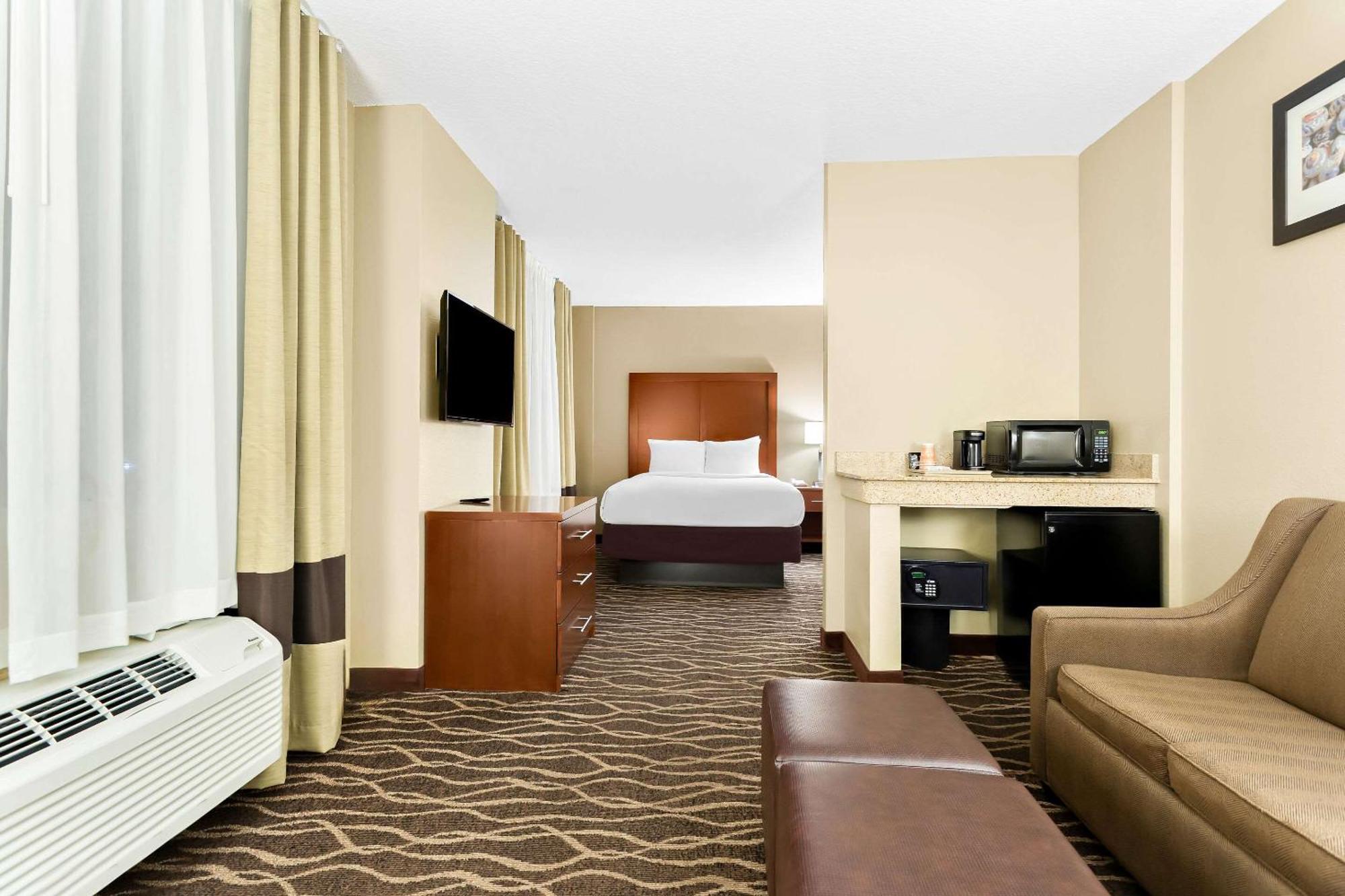 Comfort Airport North Hotel West Chase