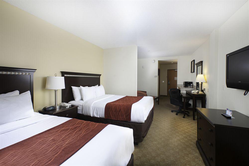 Comfort Airport North 3* West Chase