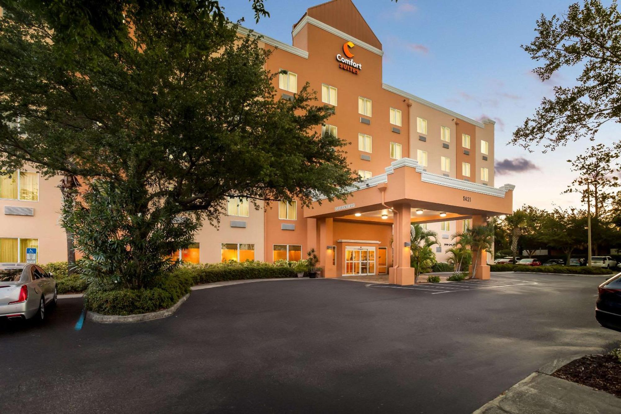 Comfort Airport North 3* West Chase
